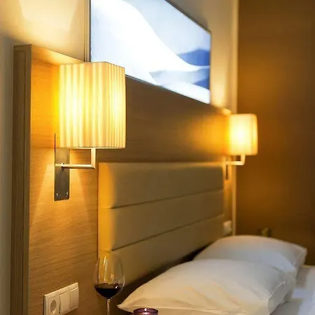 Bonnox Boardinghouse & Hotel apartamentowy Bonn