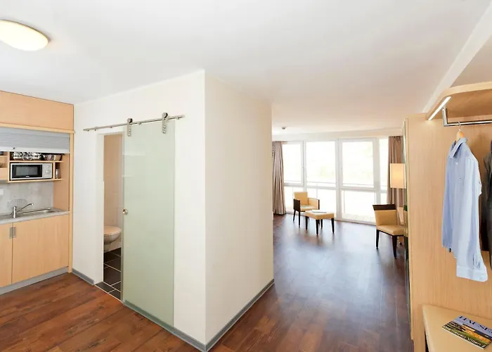 Bonnox Boardinghouse &