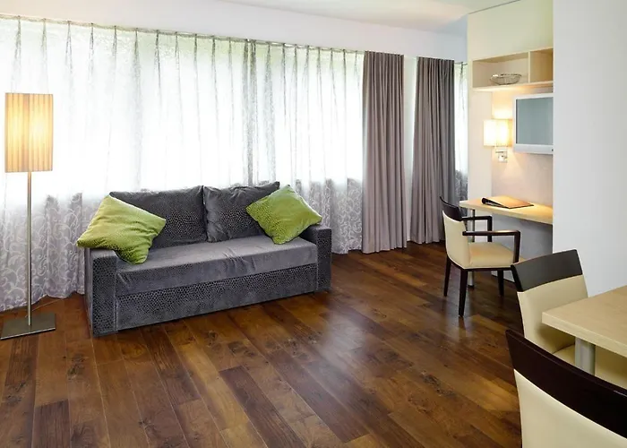 Bonnox Boardinghouse &